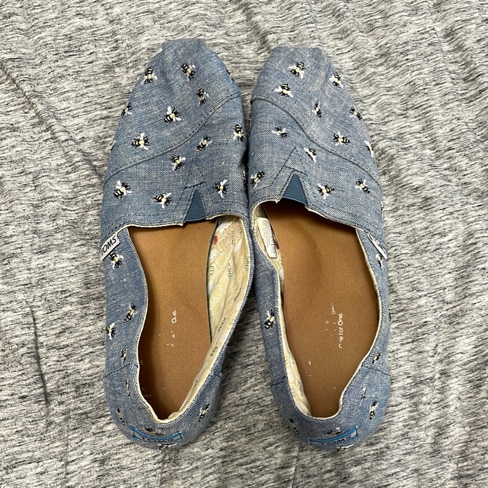 Limited Edition Bee Toms